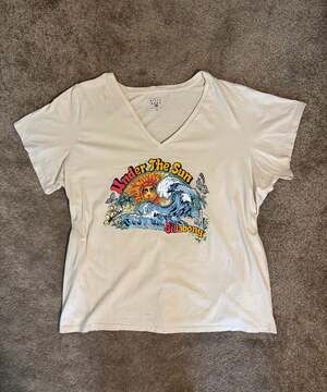 Billabong Under The Sun T-Shirt Womens 2X Cream V-Neck Graphic Wave Tee